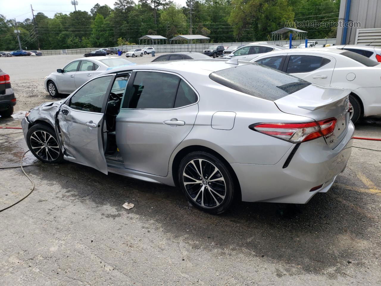 2019 Toyota Camry L Silver vin: 4T1B11HK2KU236688