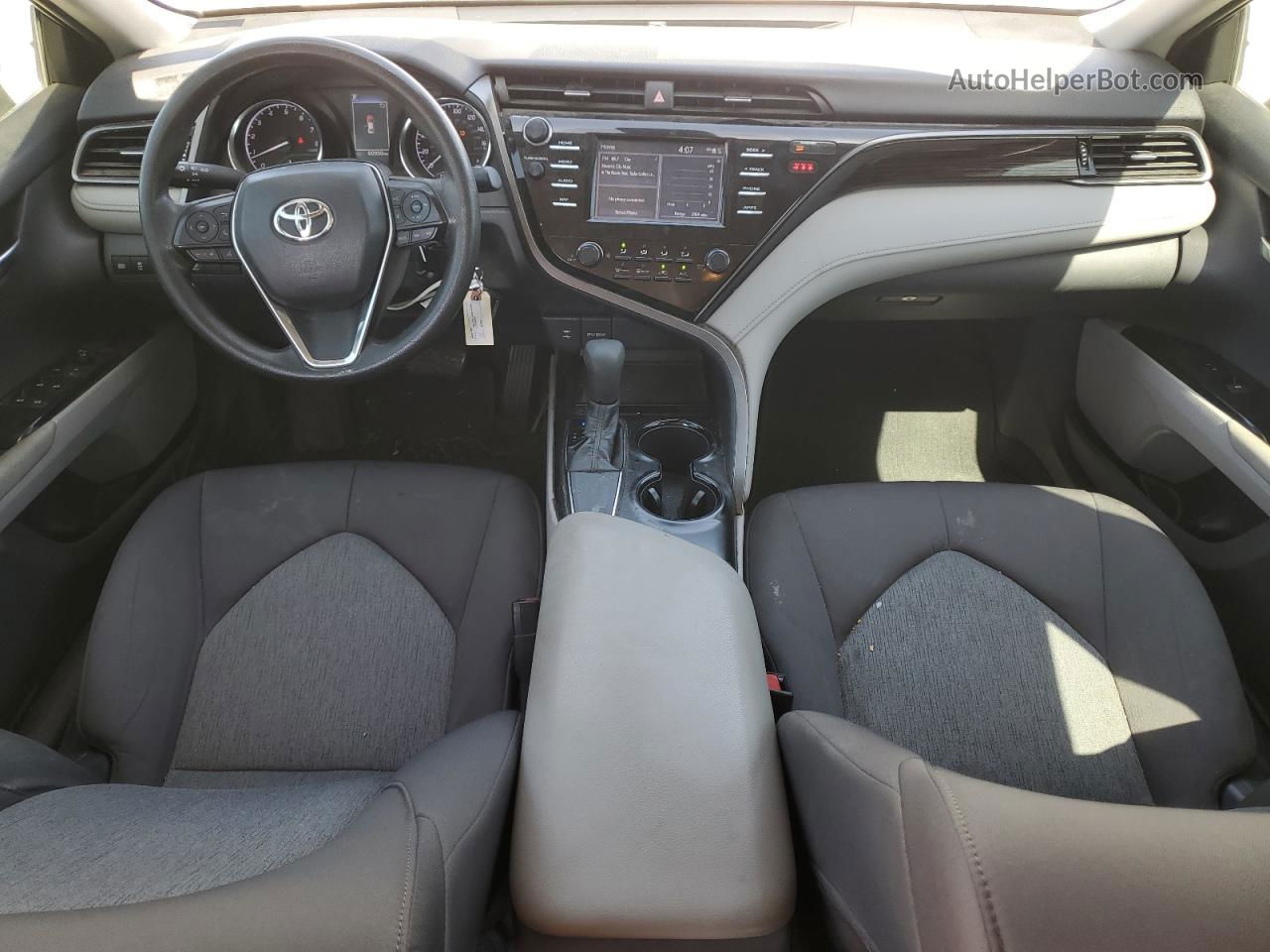 2019 Toyota Camry L Gray vin: 4T1B11HK2KU270131