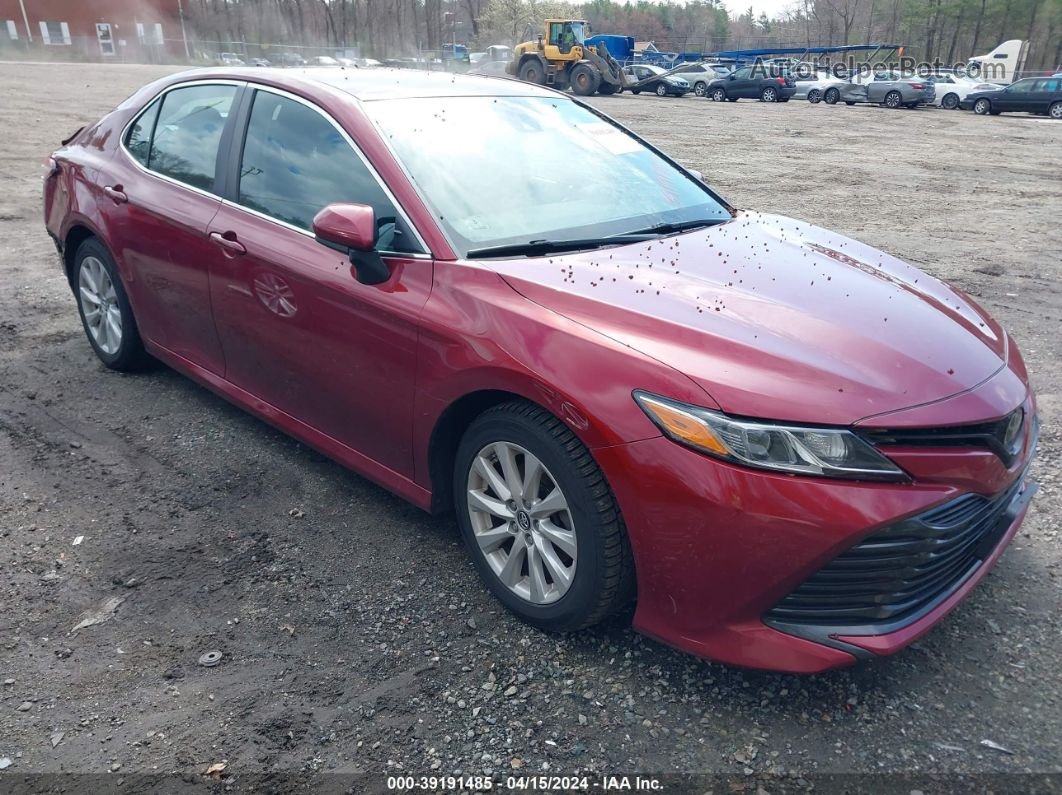 2019 Toyota Camry Le Red vin: 4T1B11HK2KU712518