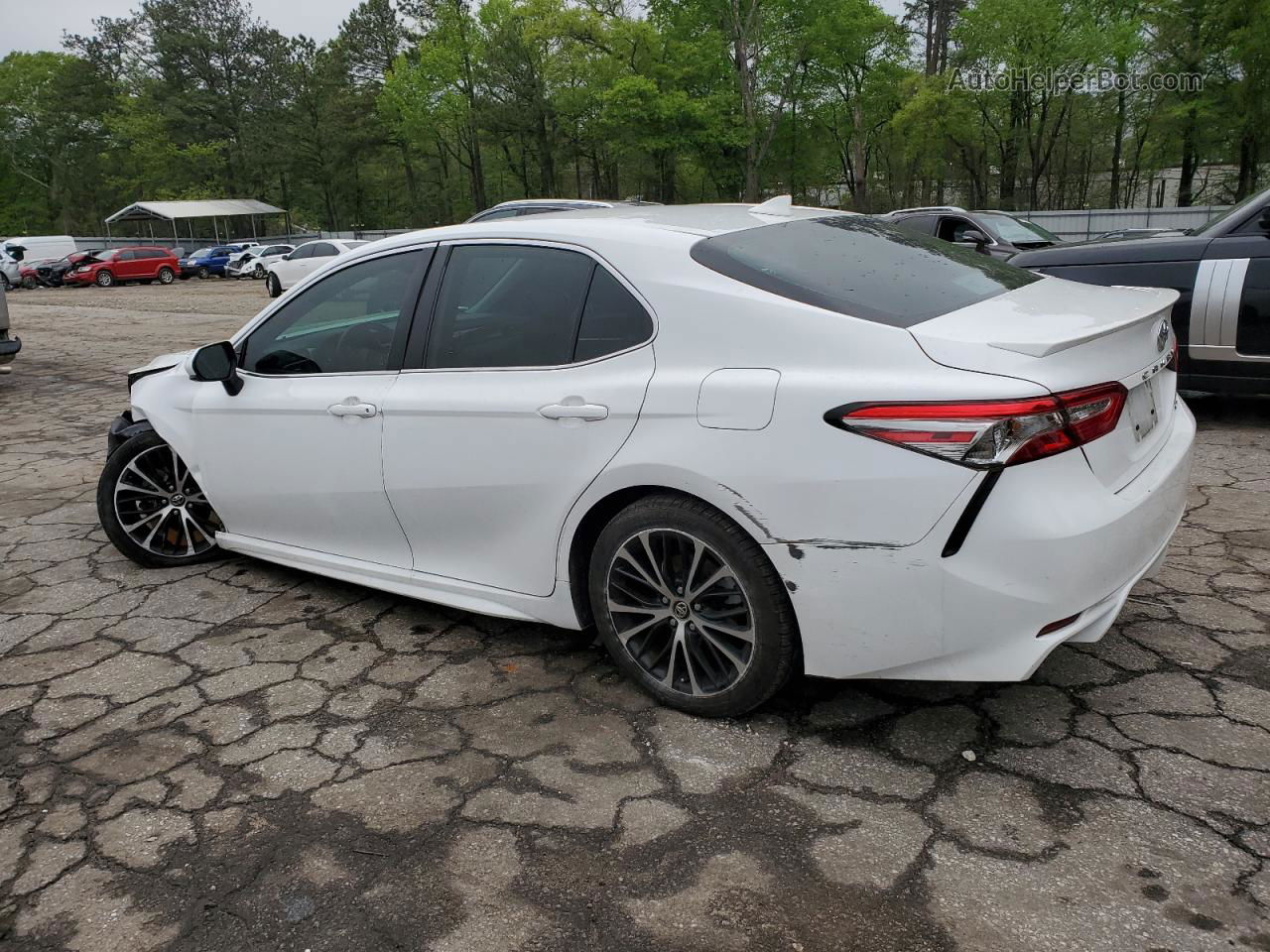 2019 Toyota Camry L White vin: 4T1B11HK2KU749052