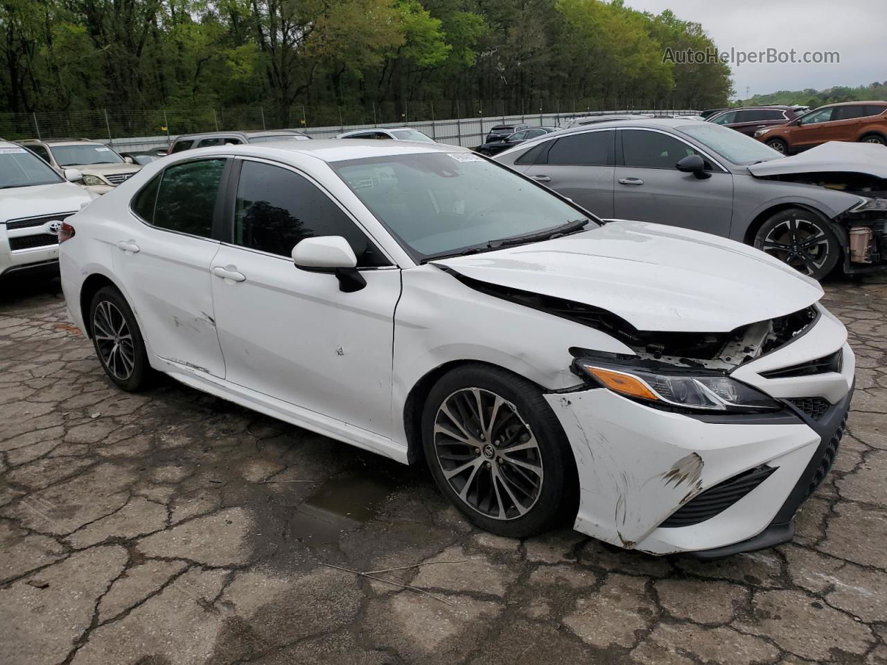 2019 Toyota Camry L White vin: 4T1B11HK2KU749052