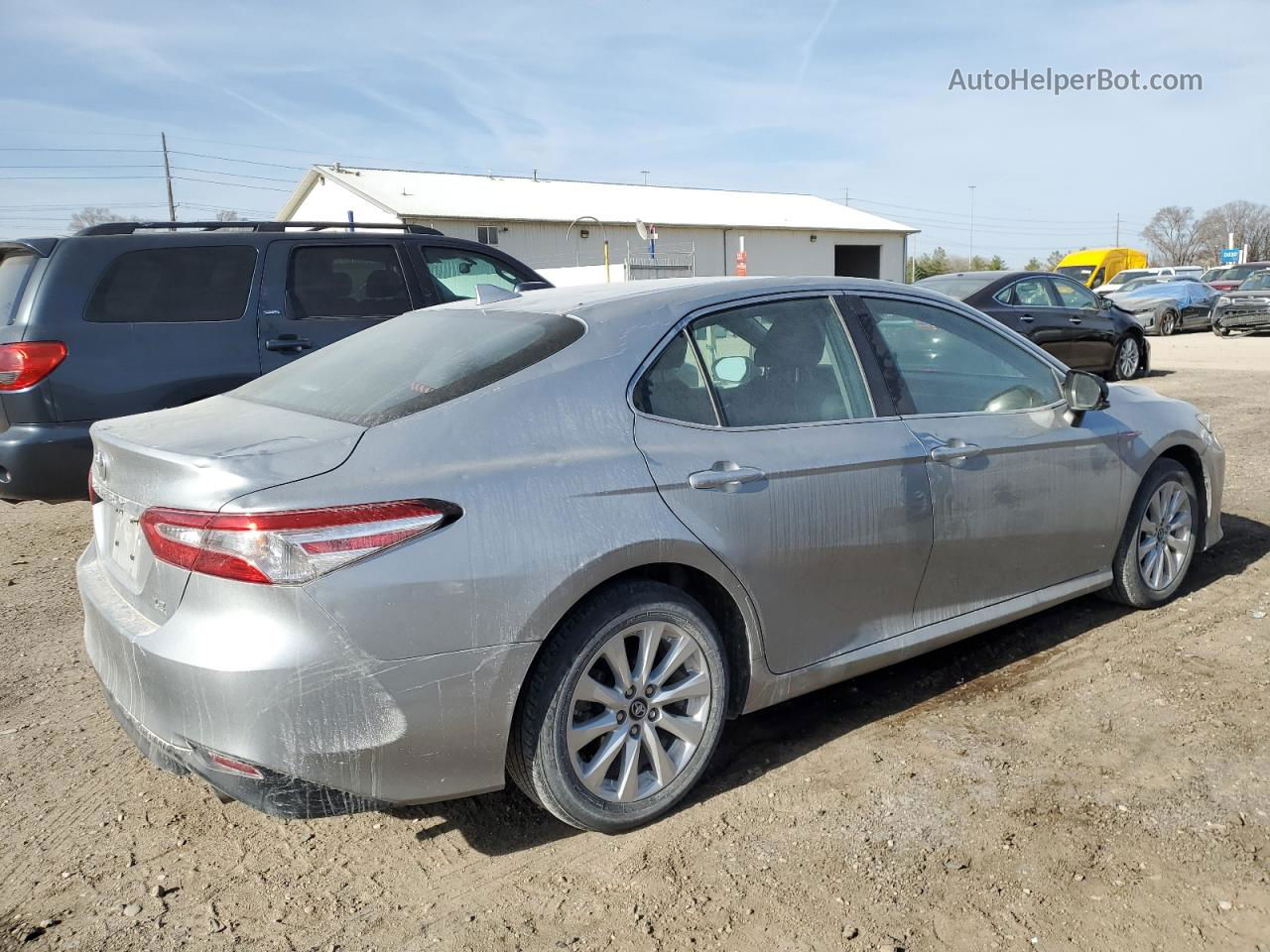 2019 Toyota Camry L Silver vin: 4T1B11HK3KU225280