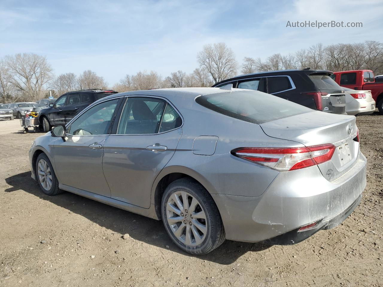 2019 Toyota Camry L Silver vin: 4T1B11HK3KU225280