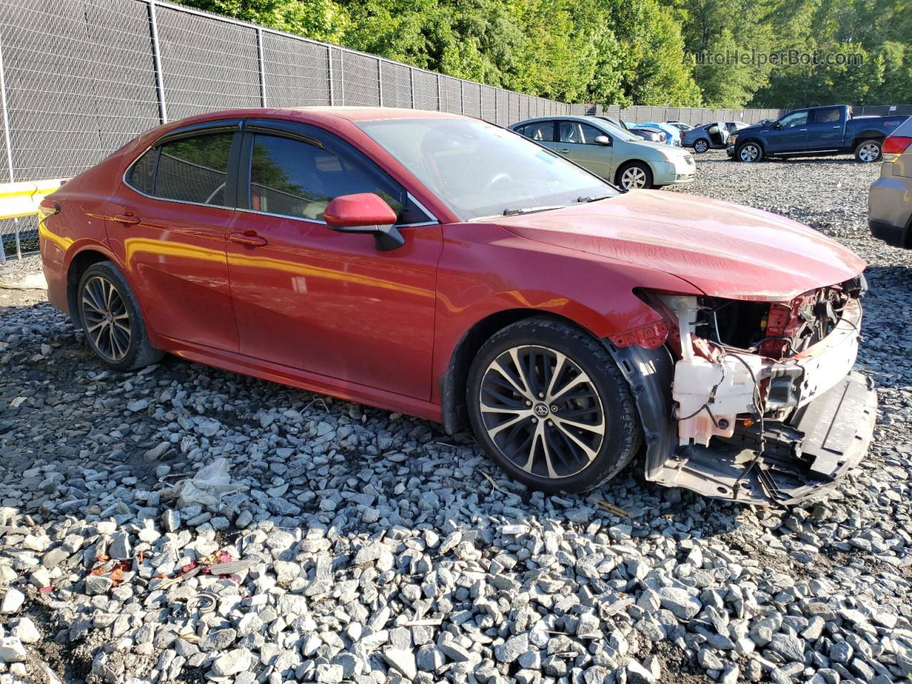 2019 Toyota Camry L Red vin: 4T1B11HK3KU229278