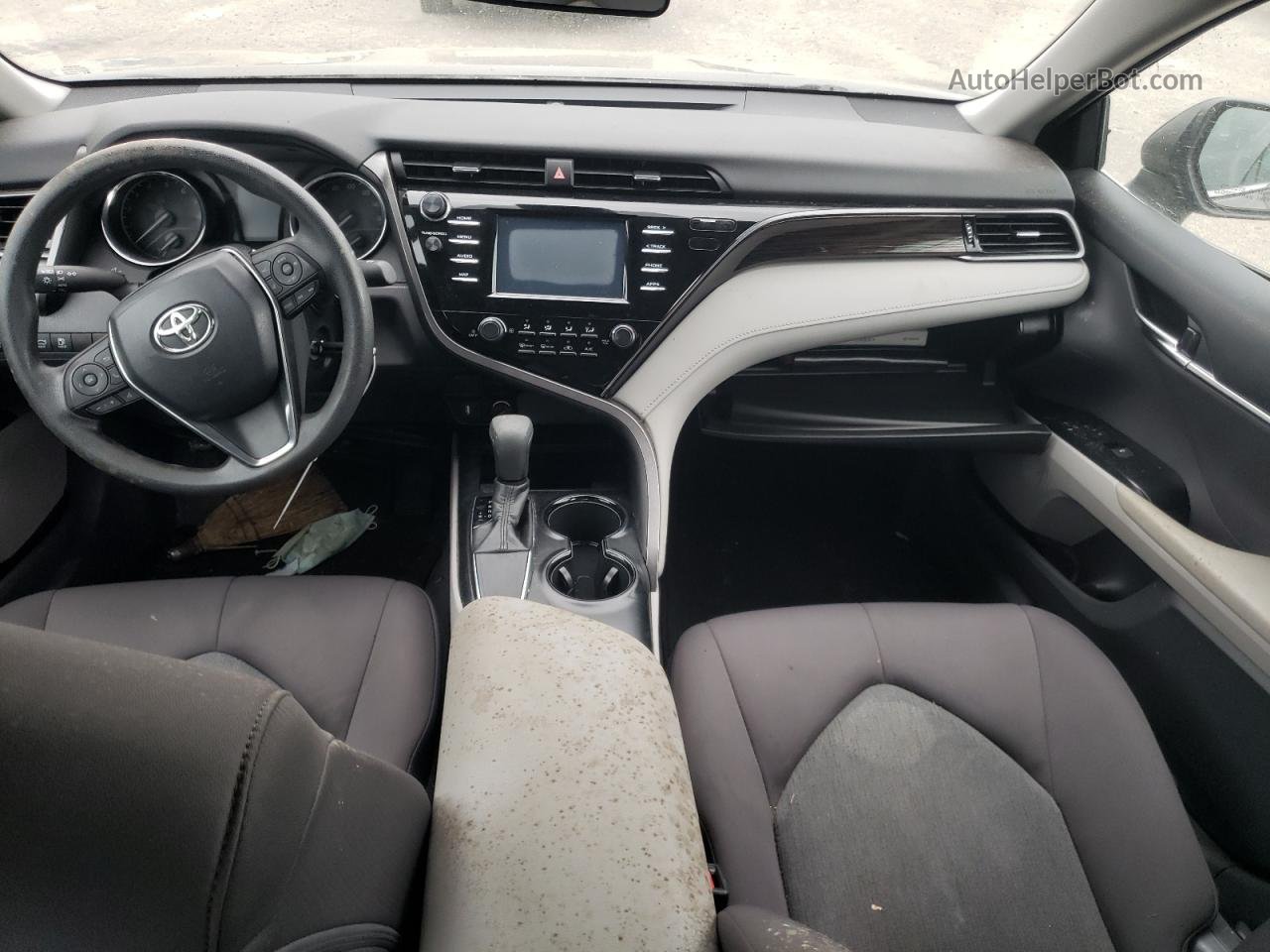 2019 Toyota Camry L Gray vin: 4T1B11HK3KU260952