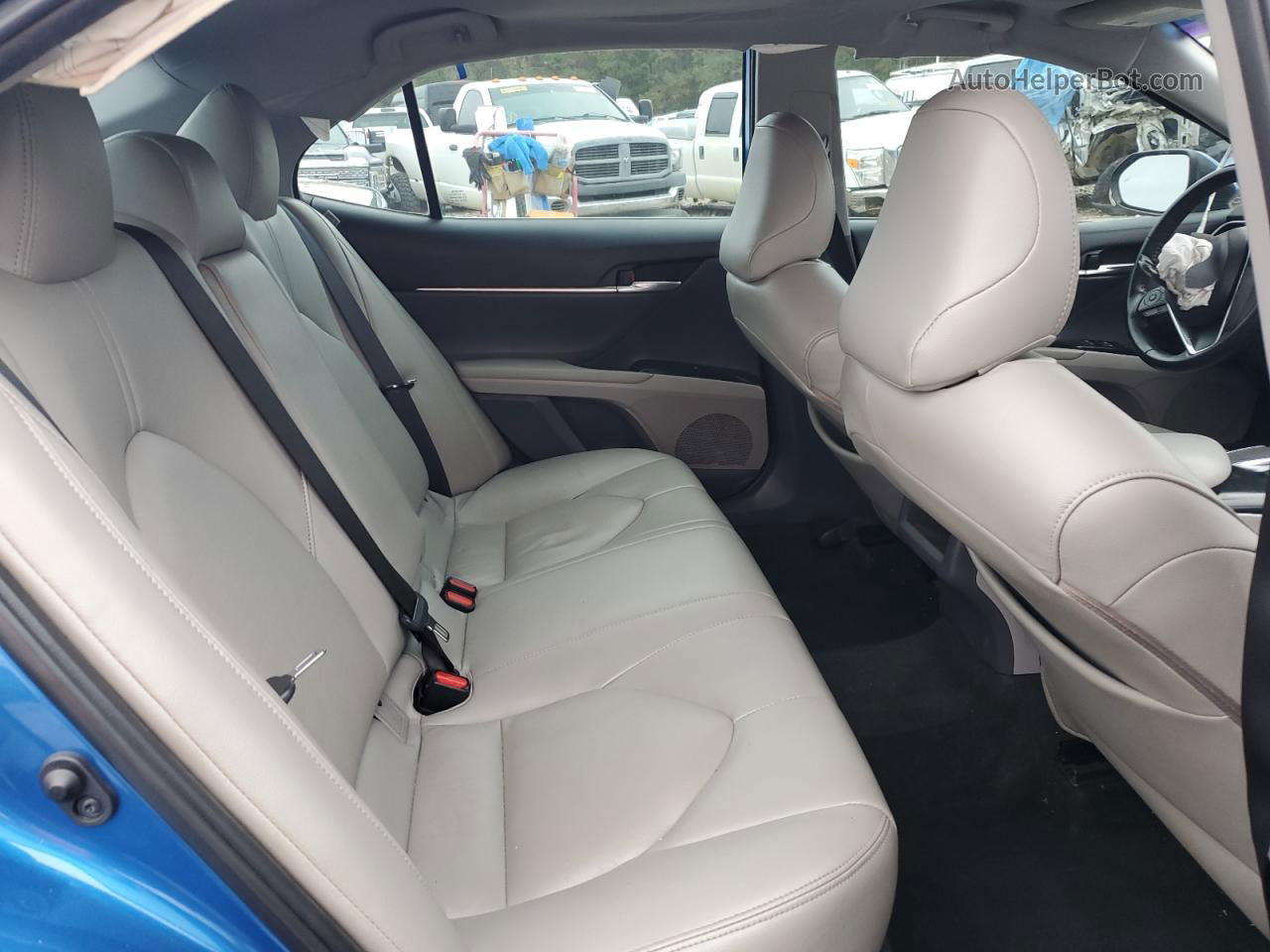 2019 Toyota Camry L Blue vin: 4T1B11HK3KU261941