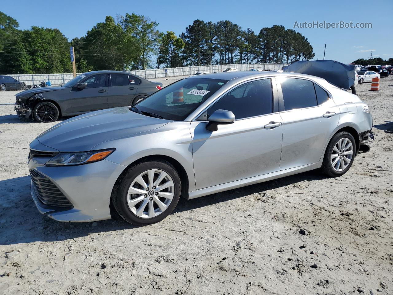 2019 Toyota Camry L Silver vin: 4T1B11HK3KU285429