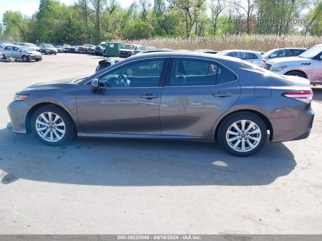 2019 Toyota Camry Le Gray vin: 4T1B11HK3KU753949