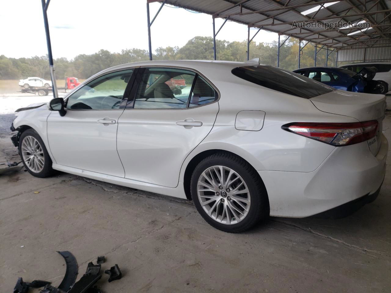 2019 Toyota Camry L White vin: 4T1B11HK3KU775272