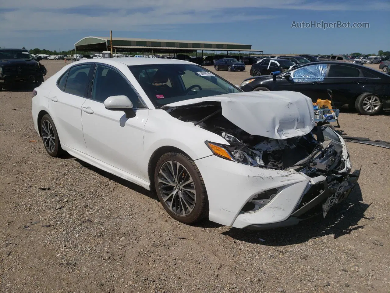 2019 Toyota Camry L White vin: 4T1B11HK3KU797997