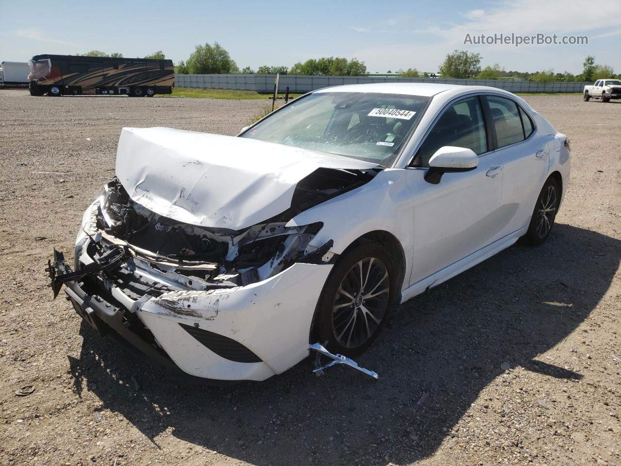 2019 Toyota Camry L White vin: 4T1B11HK3KU797997