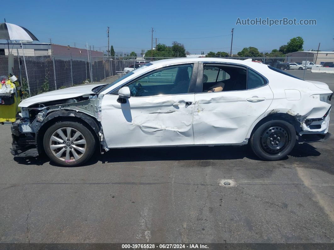 2019 Toyota Camry Le White vin: 4T1B11HK3KU799328