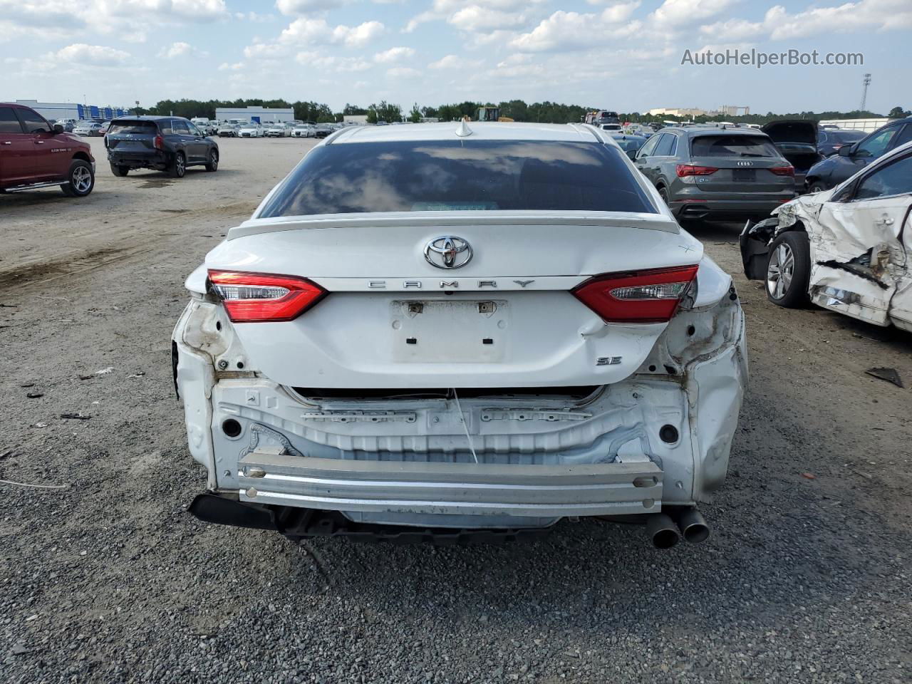 2019 Toyota Camry L White vin: 4T1B11HK4KU228463