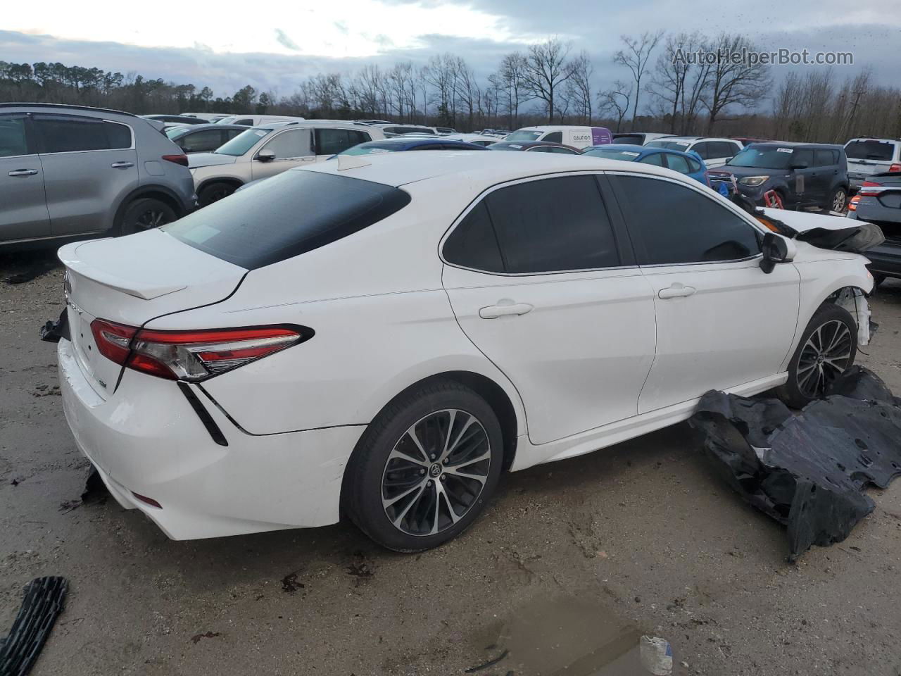 2019 Toyota Camry L Белый vin: 4T1B11HK4KU295046