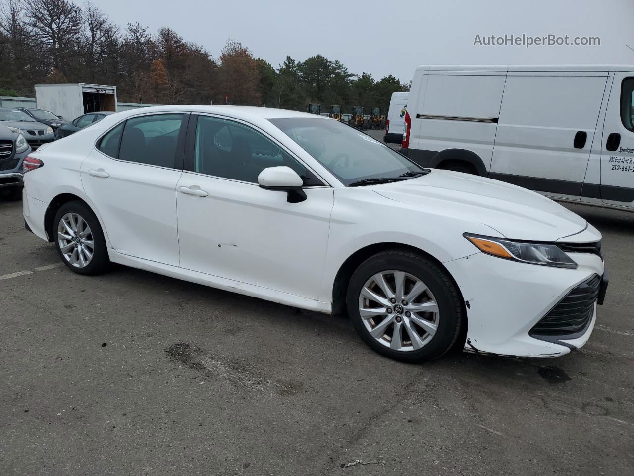 2019 Toyota Camry L White vin: 4T1B11HK4KU692580