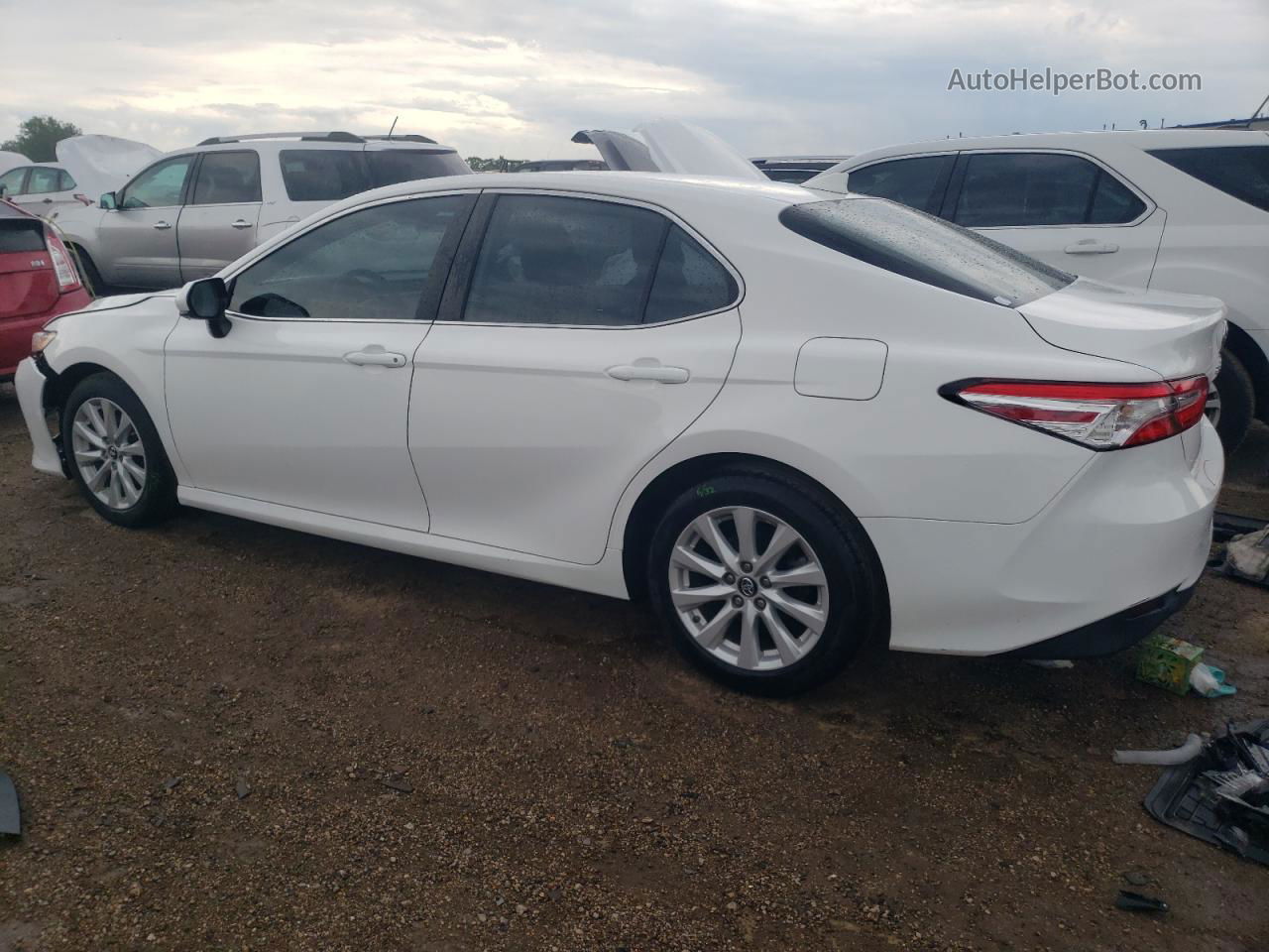 2019 Toyota Camry L White vin: 4T1B11HK4KU718062