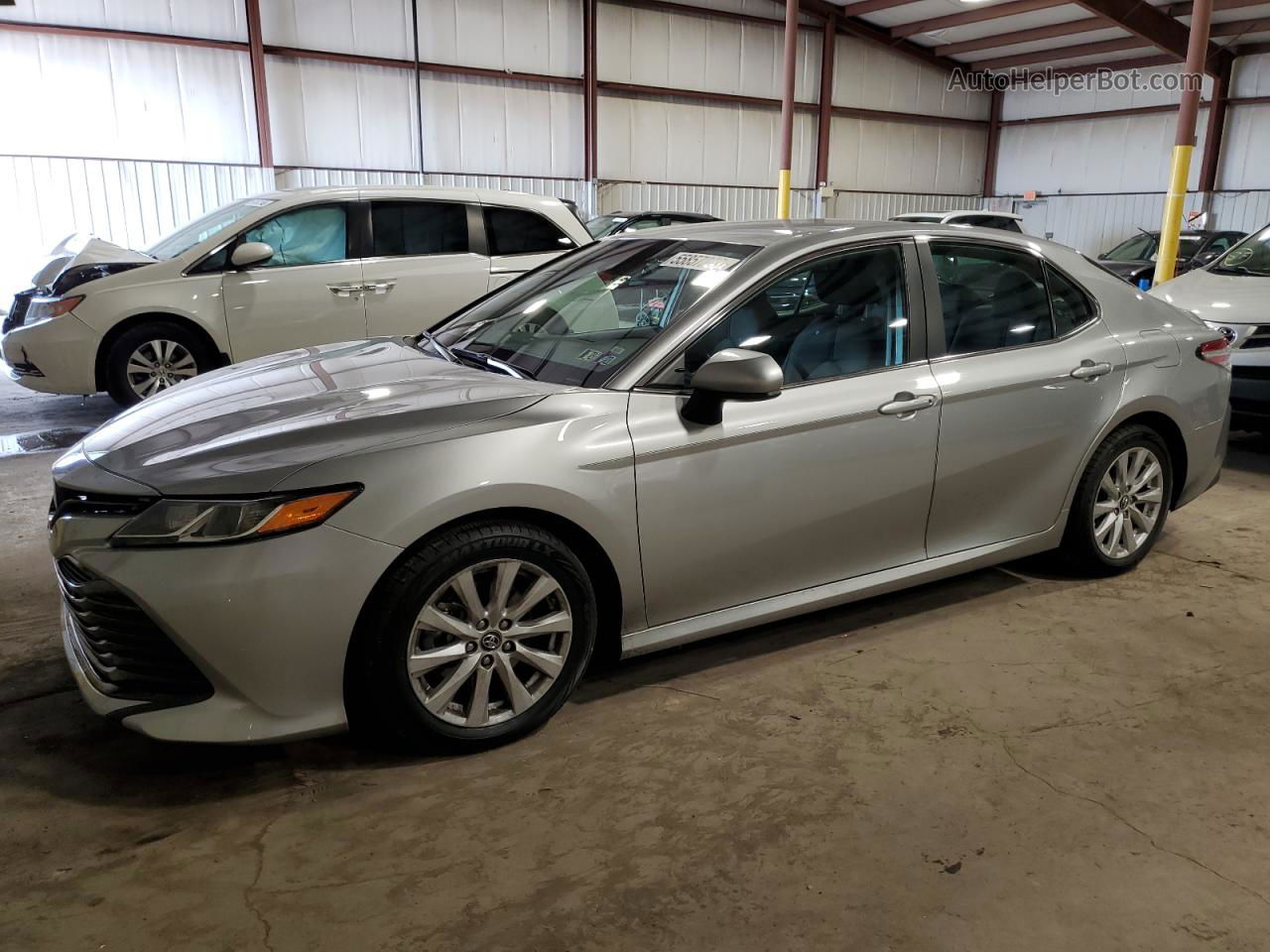 2019 Toyota Camry L Silver vin: 4T1B11HK4KU733595