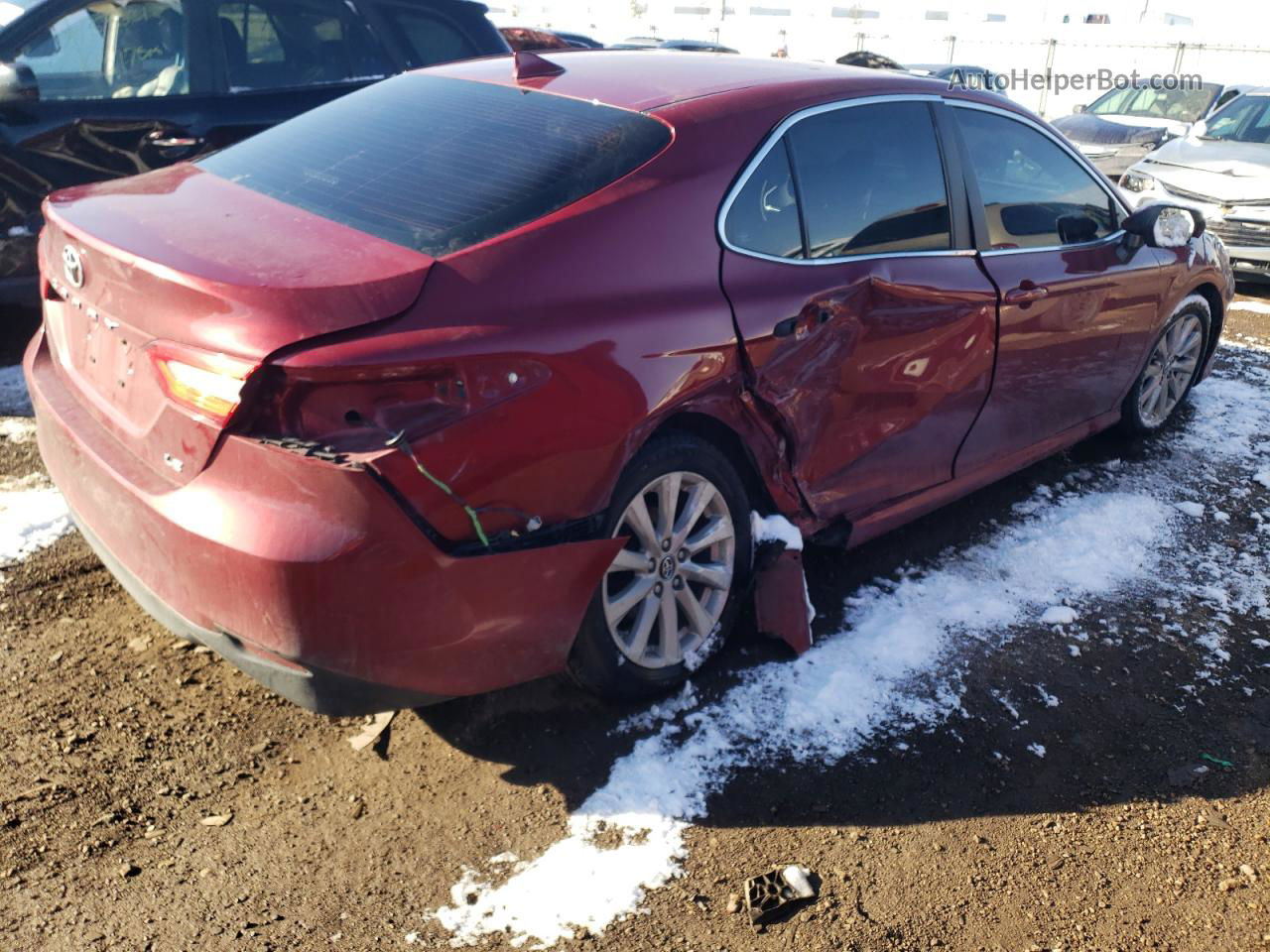 2019 Toyota Camry L Red vin: 4T1B11HK4KU734097