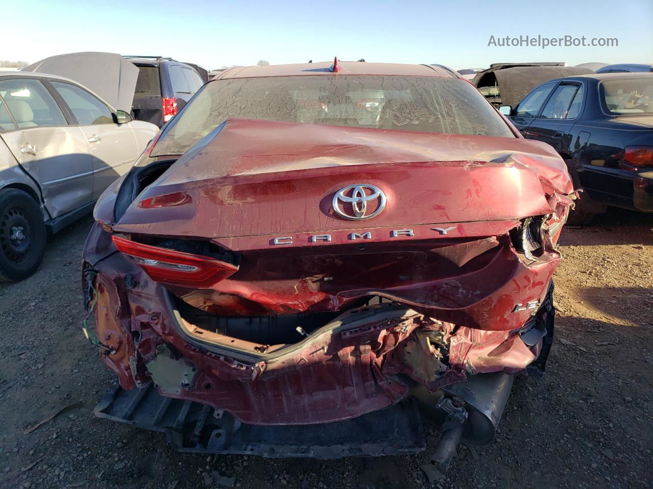 2019 Toyota Camry L Red vin: 4T1B11HK4KU742863