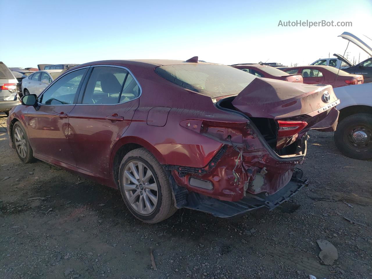 2019 Toyota Camry L Red vin: 4T1B11HK4KU742863