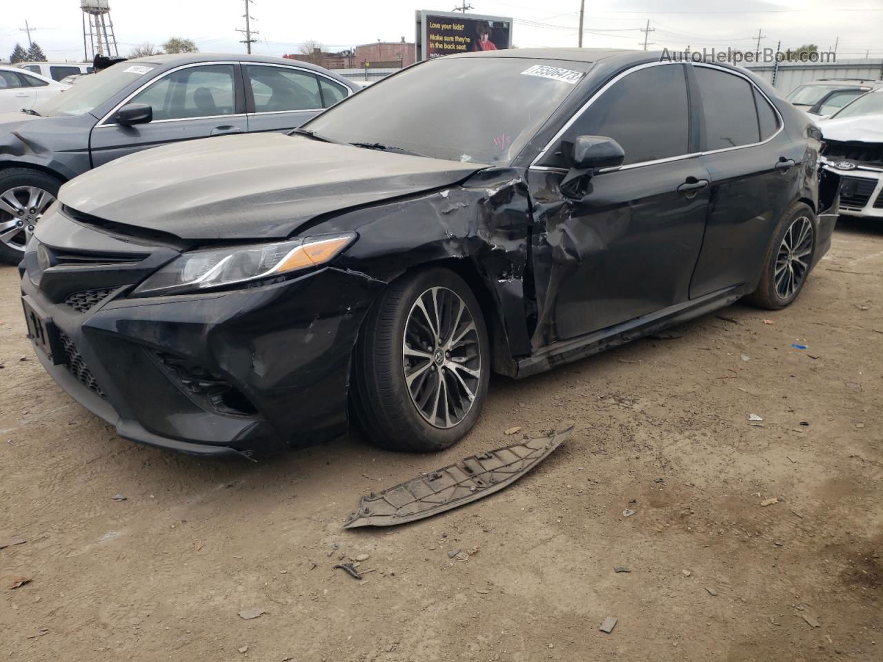 2019 Toyota Camry L Черный vin: 4T1B11HK4KU810904