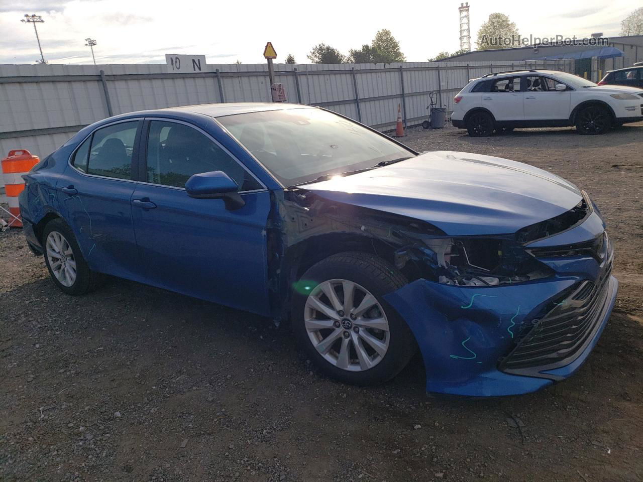 2019 Toyota Camry L Blue vin: 4T1B11HK5KU163316