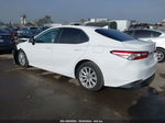 2019 Toyota Camry Le White vin: 4T1B11HK5KU192072