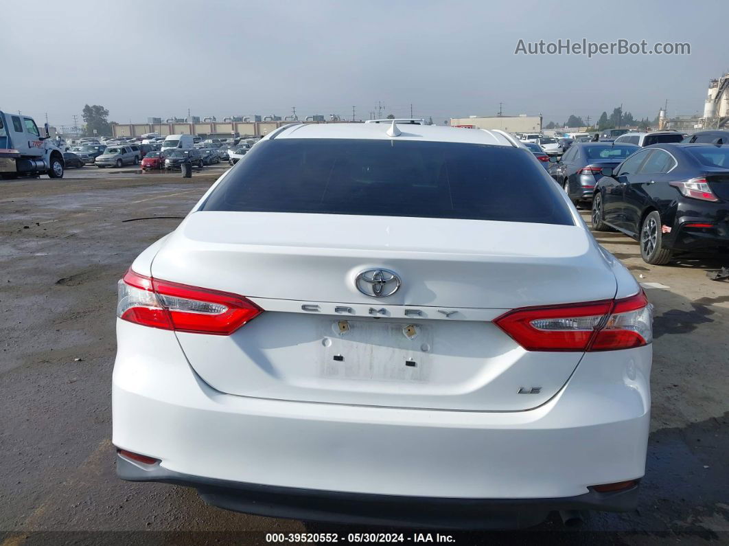 2019 Toyota Camry Le White vin: 4T1B11HK5KU192072