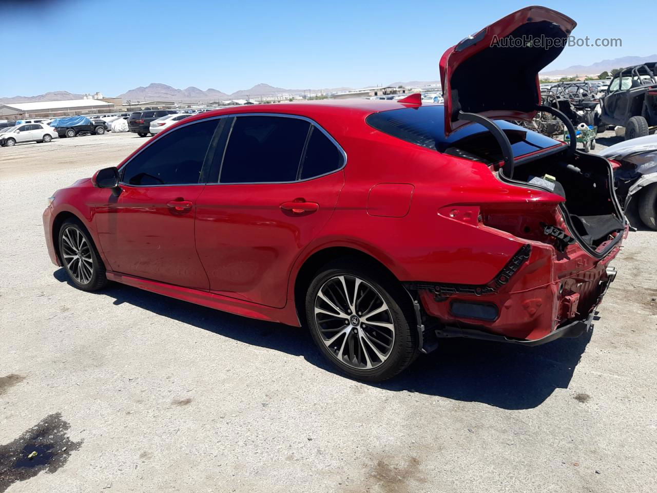 2019 Toyota Camry L Red vin: 4T1B11HK5KU209680