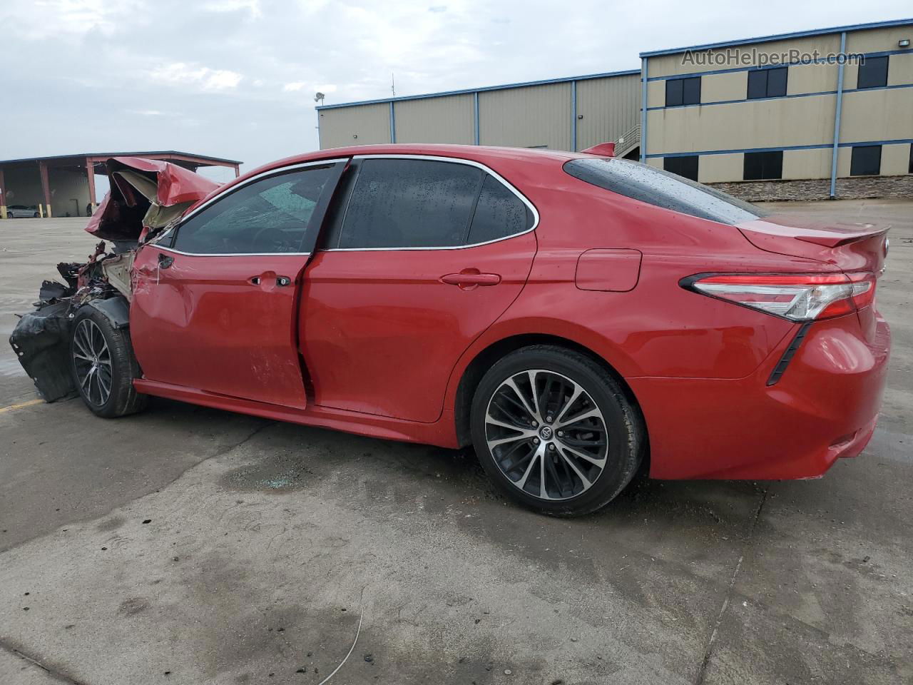 2019 Toyota Camry L Red vin: 4T1B11HK5KU231632