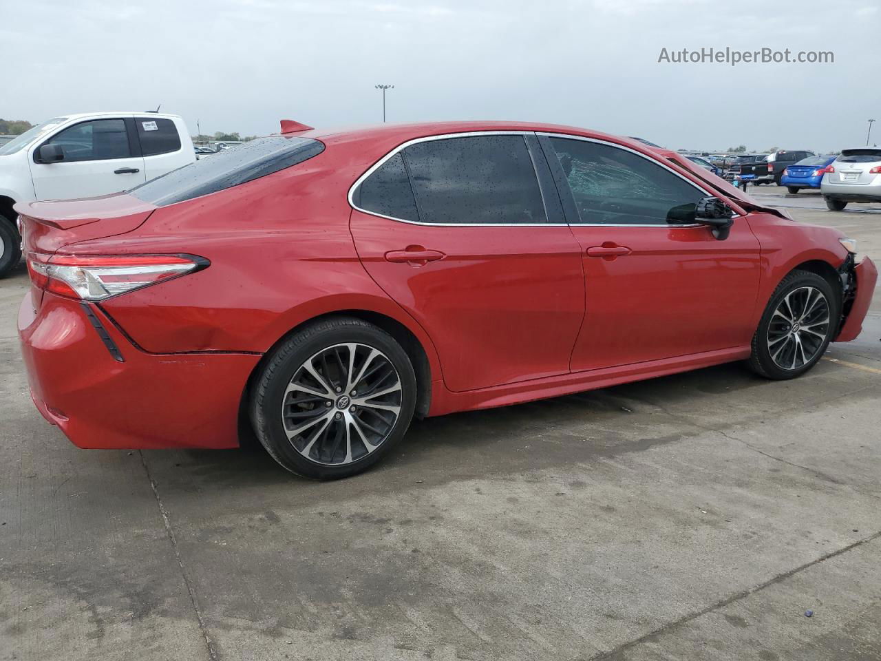 2019 Toyota Camry L Red vin: 4T1B11HK5KU231632