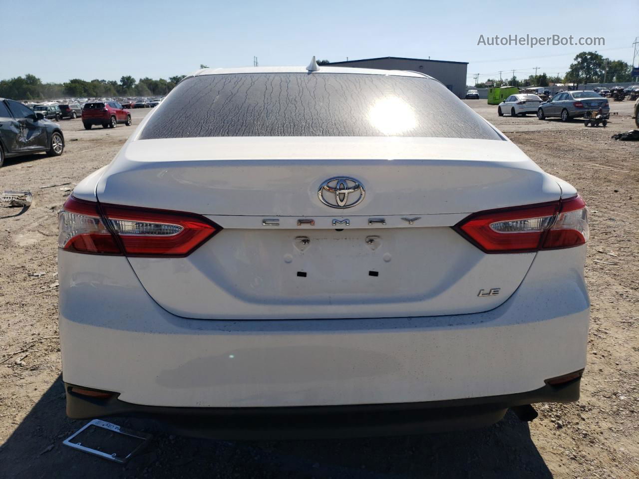 2019 Toyota Camry L White vin: 4T1B11HK5KU238905