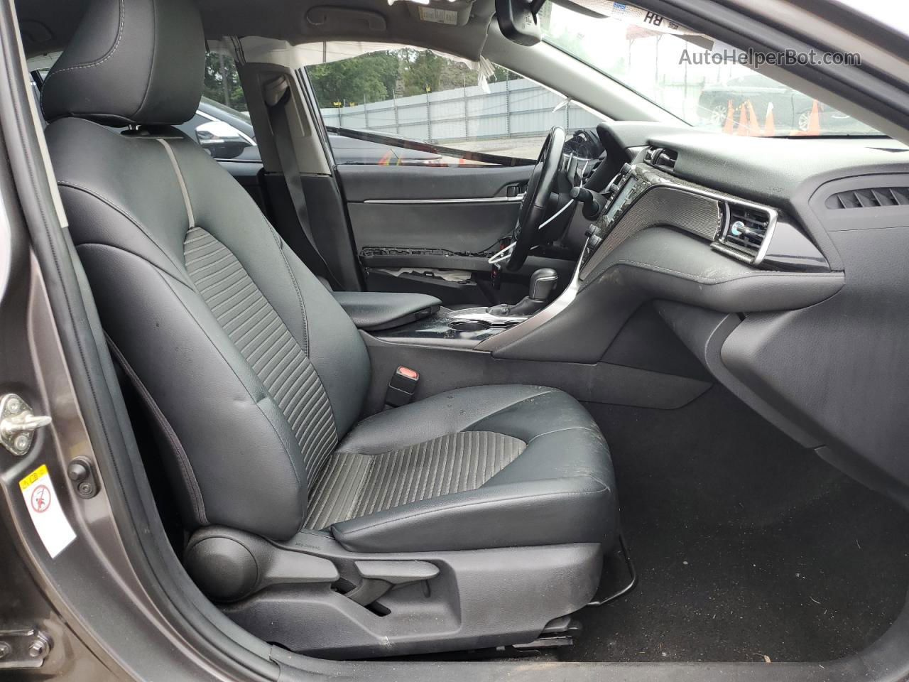 2019 Toyota Camry L Серый vin: 4T1B11HK5KU717955