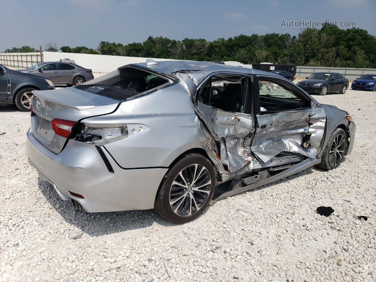 2019 Toyota Camry L Серебряный vin: 4T1B11HK5KU734058