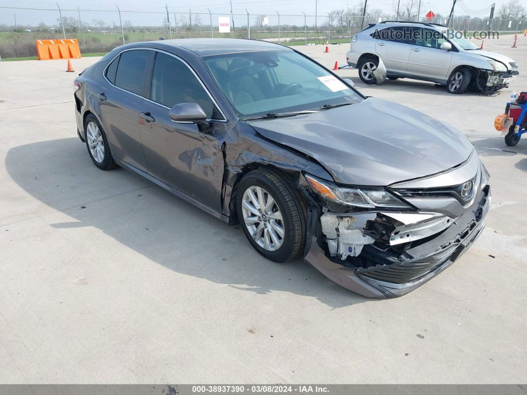 2019 Toyota Camry Le Gray vin: 4T1B11HK5KU735372