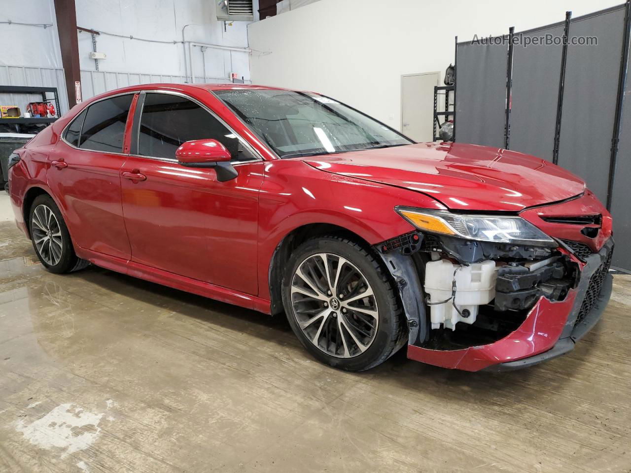 2019 Toyota Camry L Red vin: 4T1B11HK6KU206593