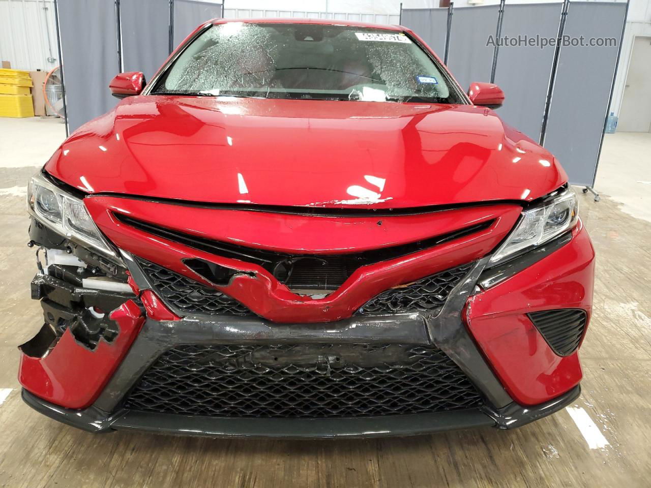 2019 Toyota Camry L Red vin: 4T1B11HK6KU206593