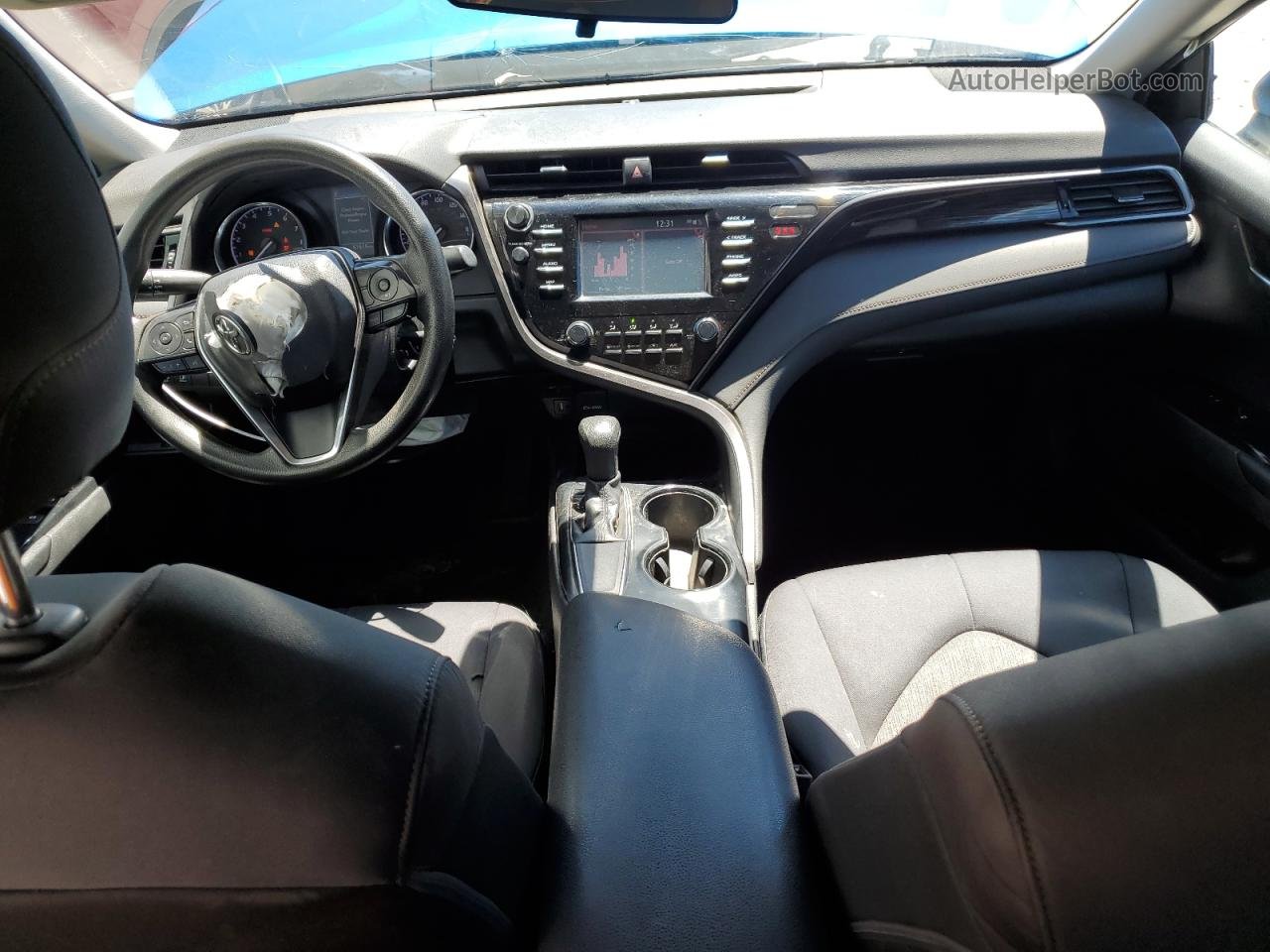 2019 Toyota Camry L Blue vin: 4T1B11HK6KU210420