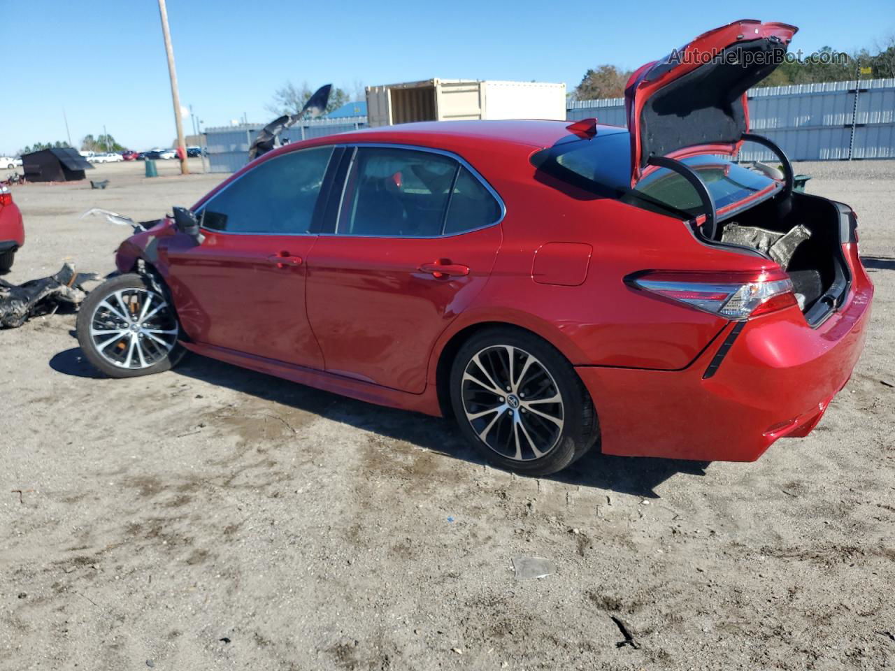 2019 Toyota Camry L Red vin: 4T1B11HK6KU234653