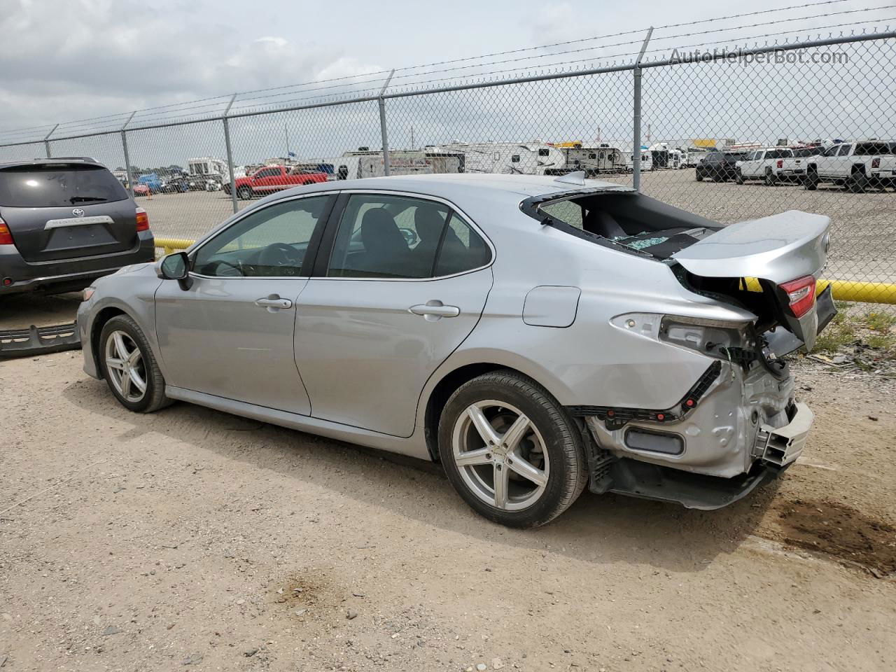 2019 Toyota Camry L Silver vin: 4T1B11HK6KU270164