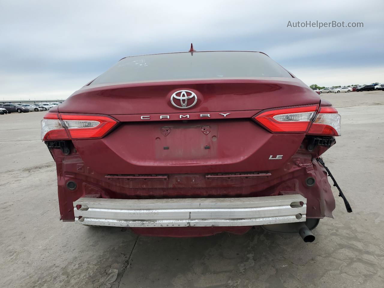 2019 Toyota Camry L Red vin: 4T1B11HK6KU719715