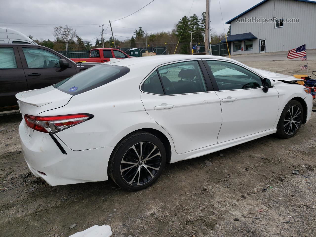 2019 Toyota Camry L Белый vin: 4T1B11HK7KU187388