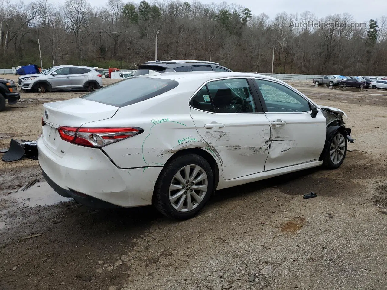 2019 Toyota Camry L White vin: 4T1B11HK7KU239912