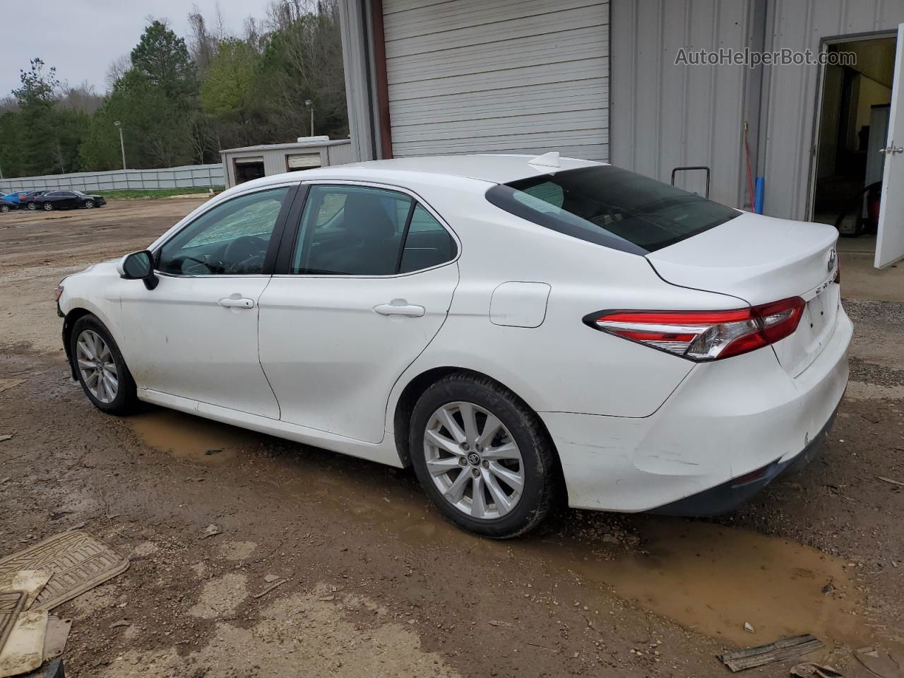 2019 Toyota Camry L Белый vin: 4T1B11HK7KU239912