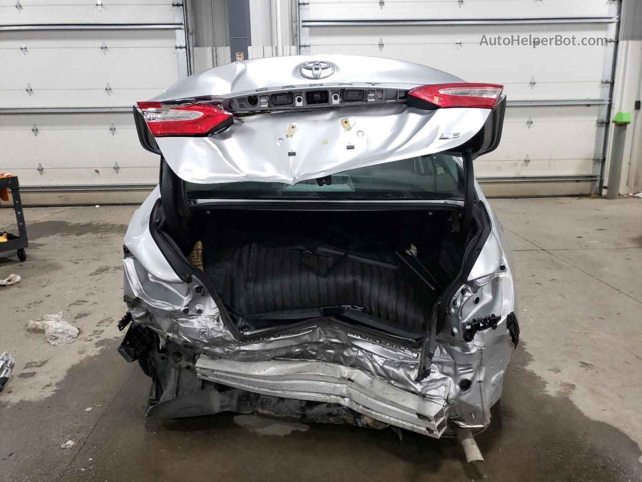 2019 Toyota Camry L Серебряный vin: 4T1B11HK7KU850653