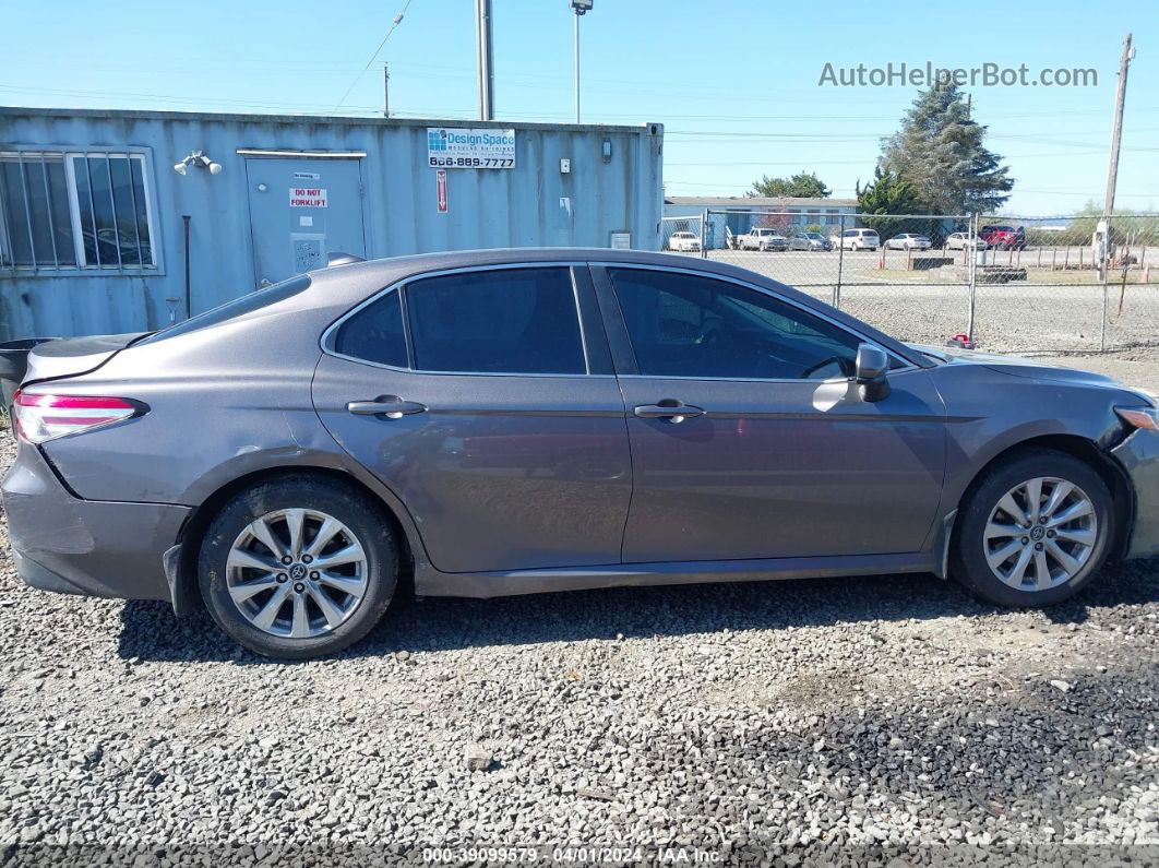 2019 Toyota Camry Le Gray vin: 4T1B11HK8KU213447