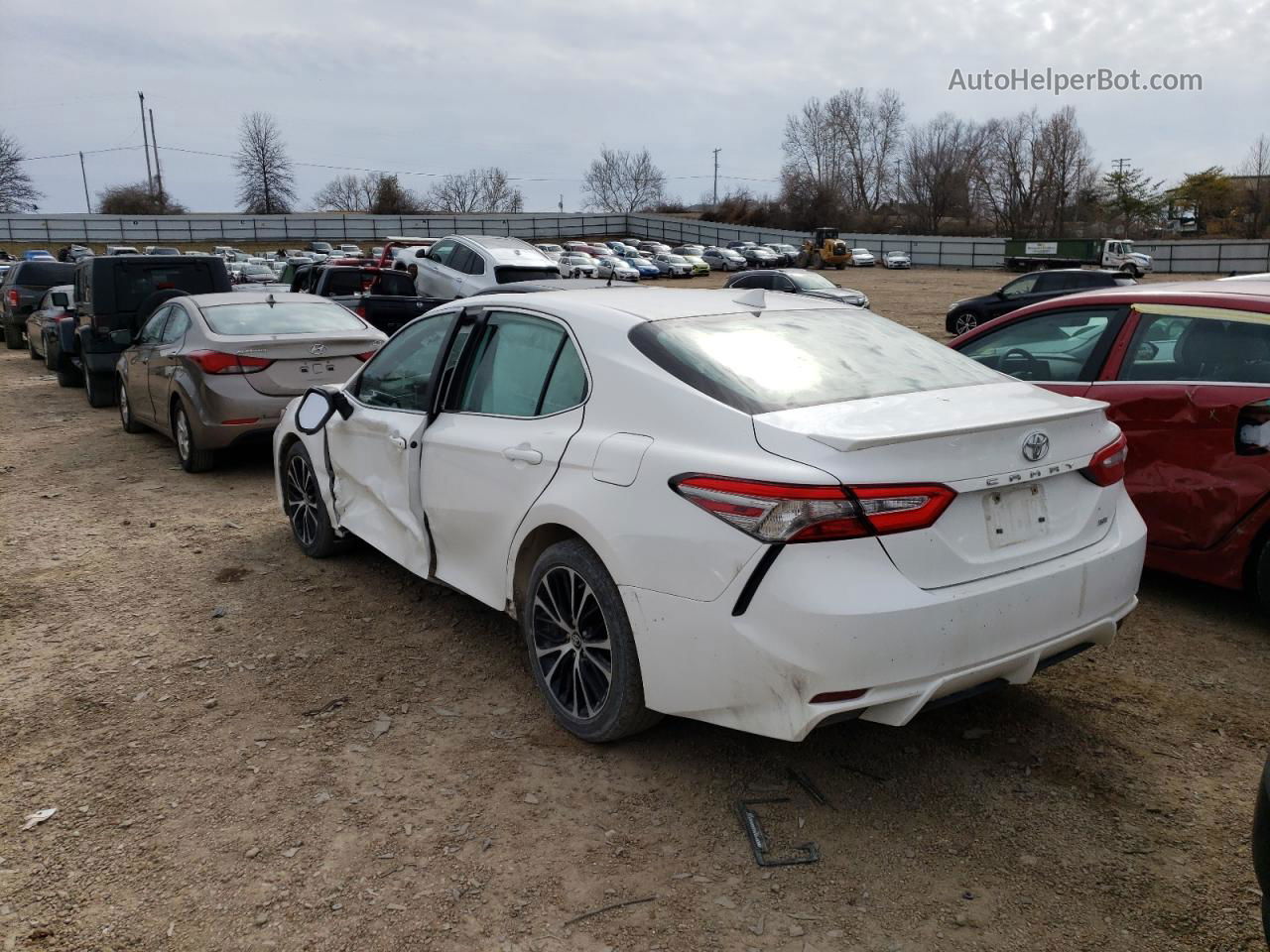 2019 Toyota Camry L White vin: 4T1B11HK8KU232936