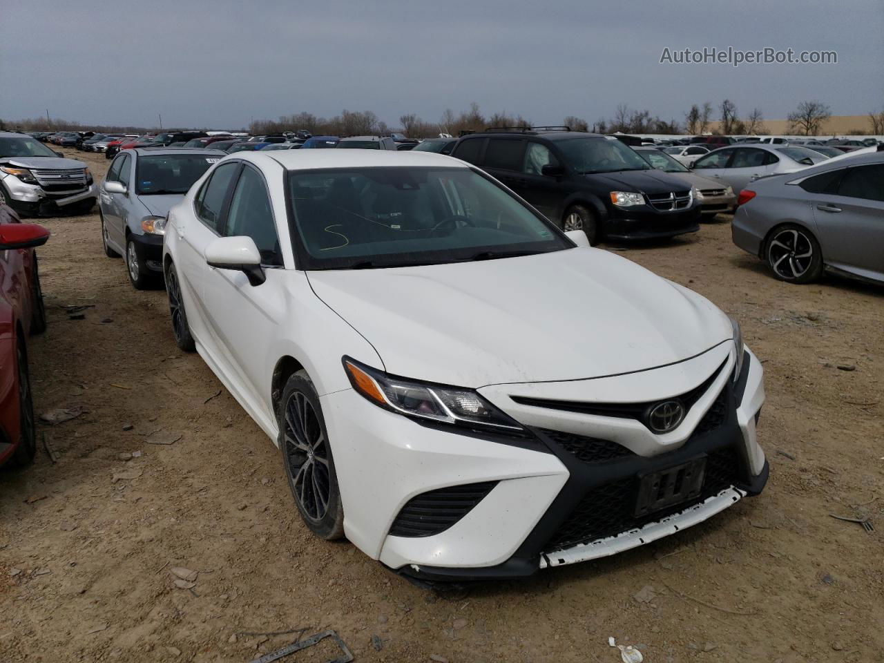 2019 Toyota Camry L White vin: 4T1B11HK8KU232936