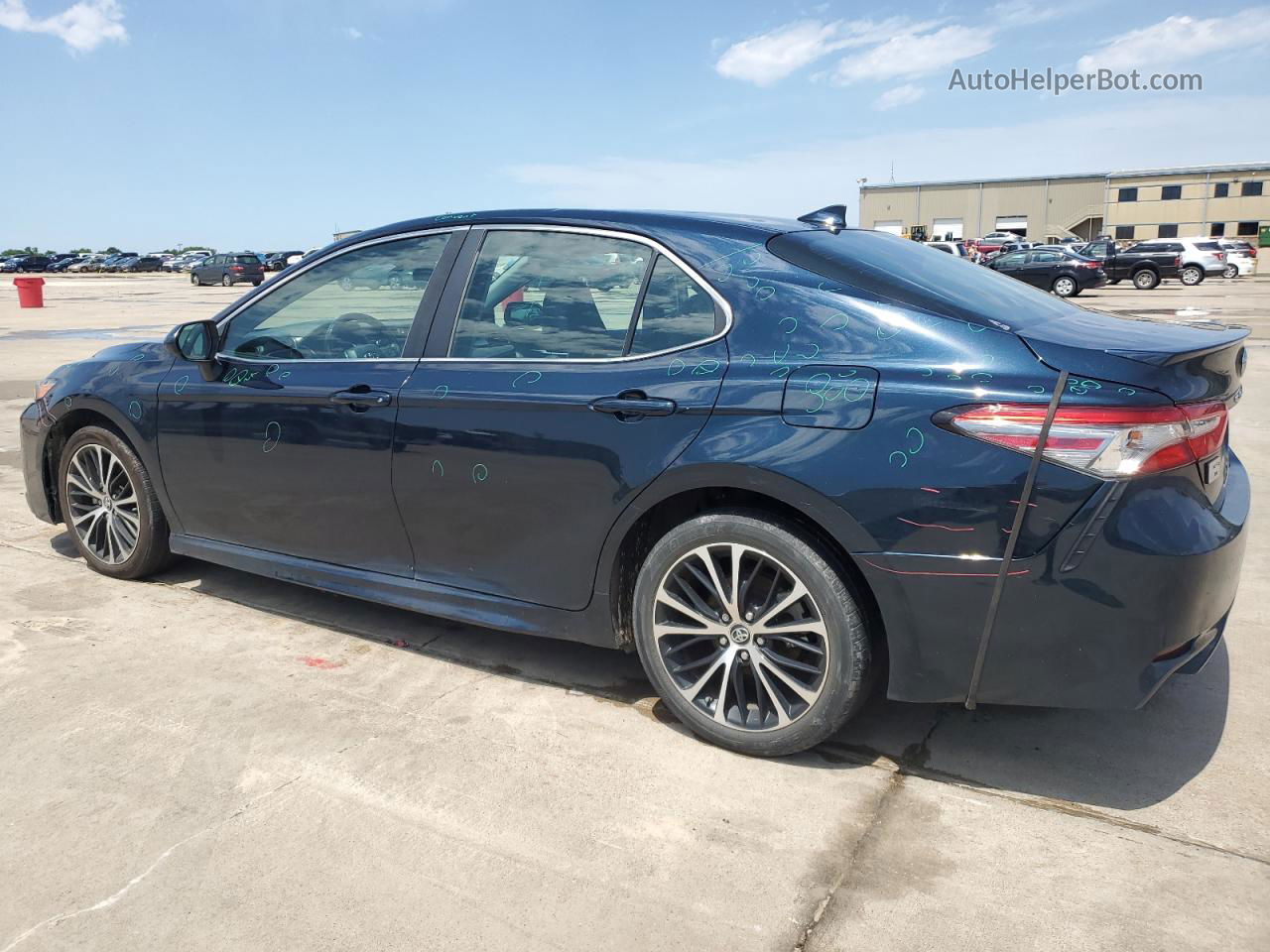 2019 Toyota Camry L Blue vin: 4T1B11HK8KU755339