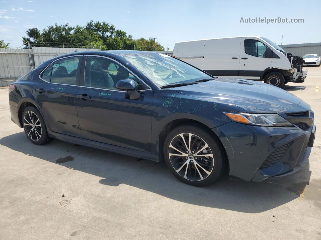 2019 Toyota Camry L Blue vin: 4T1B11HK8KU755339